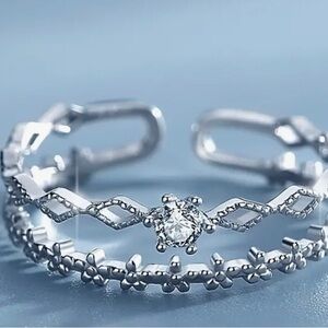 adjustable lace Double-Layer Hollow Ring with zircons NWT